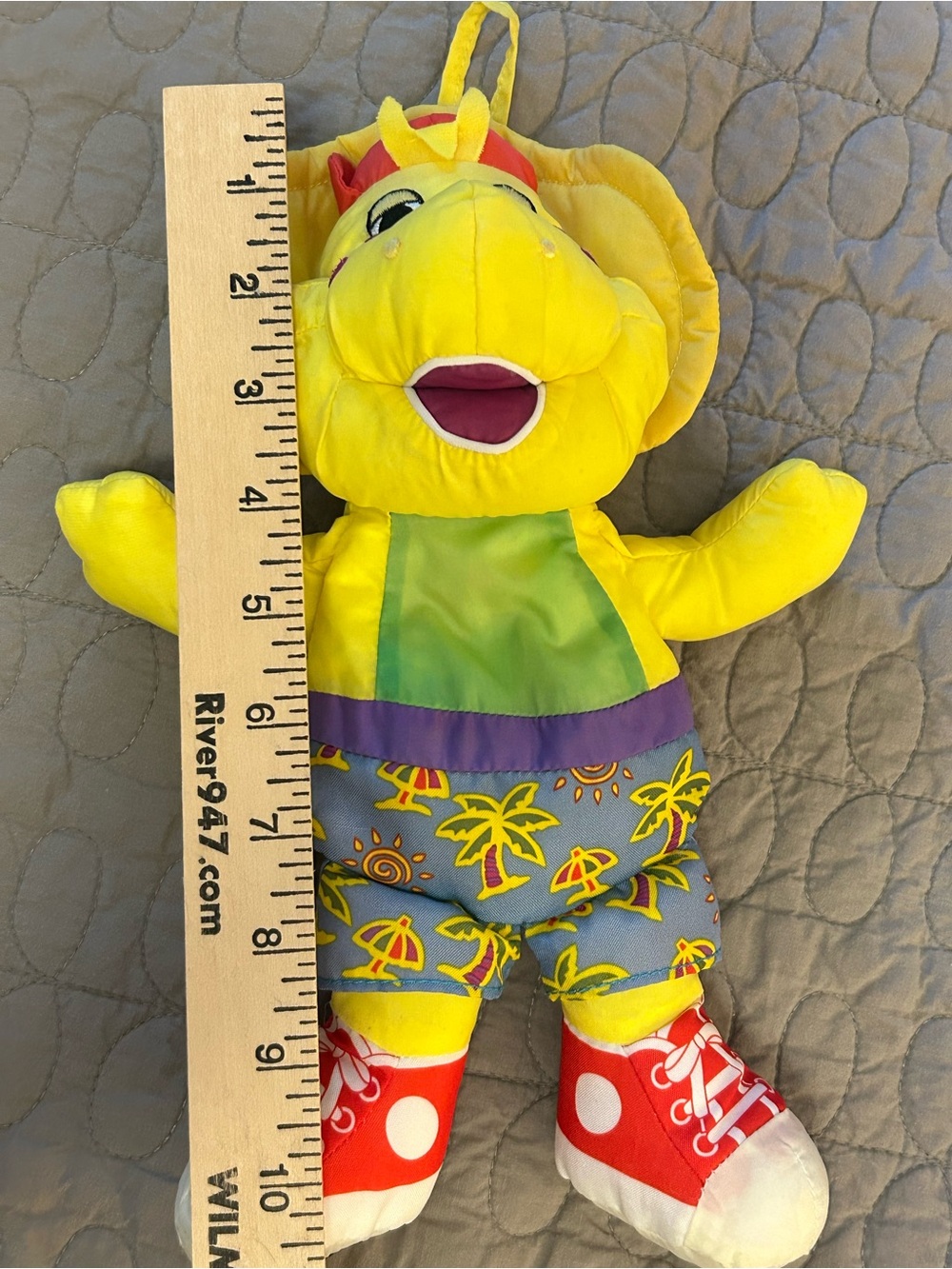 Vintage 1994 Playskool Barney & Friends BJ Water Pals Bath Toy